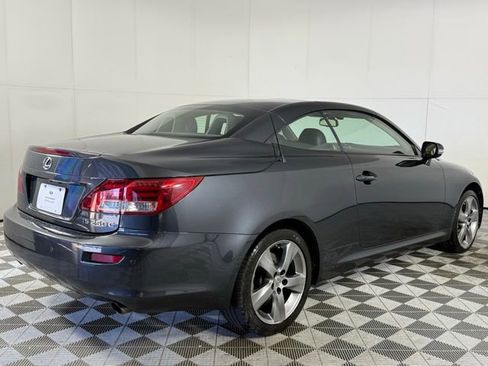 Used 2011 Lexus IS 250C image 3