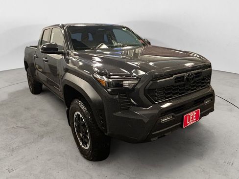 New 2026 Toyota Tacoma TRD Off-Road AWD/4WD image 7