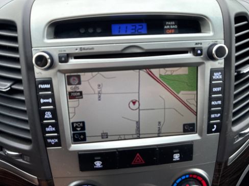 Used 2011 Hyundai Santa Fe SE w/ Premium Pkg 3 FWD image 10