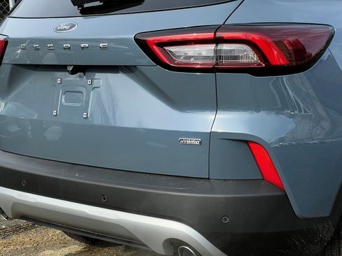 New 2026 Ford Escape SE w/ PHEV Premium Package image 5