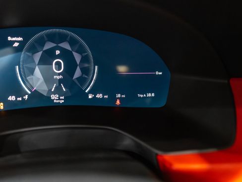 Used 2025 Karma Revero Luxury image 12