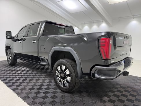 Used 2024 GMC Sierra 2500 Denali w/ Denali Reserve Package AWD/4WD image 4