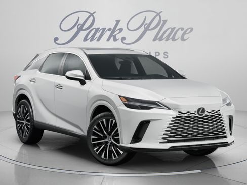 Used 2025 Lexus RX 350 Premium w/ Accessory Package (Z1) FWD image 6
