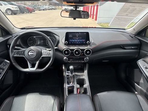 Used 2024 Nissan Sentra SR w/ SR Premium Package FWD image 10