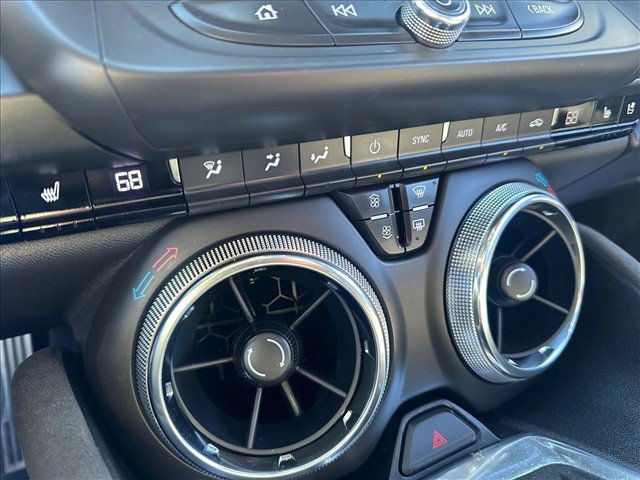 Used 2019 Chevrolet Camaro ZL1 RWD image 13