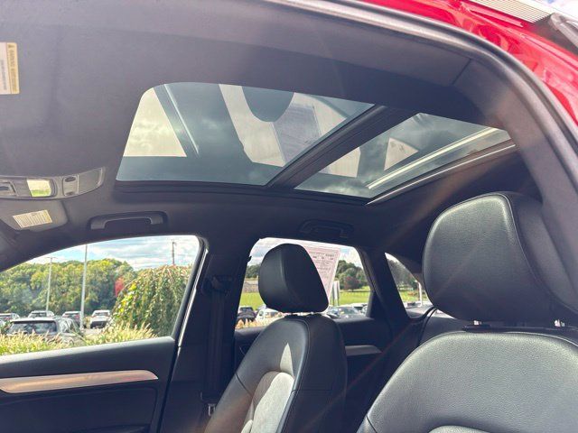 Used 2018 Audi Q3 2.0T Premium Plus w/ Premium Plus Package AWD/4WD image 25