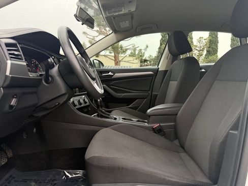 Used 2020 Volkswagen Jetta S image 14