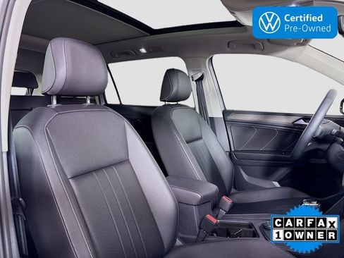 Used 2023 Volkswagen Tiguan SE w/ Panoramic Sunroof Package AWD/4WD image 28