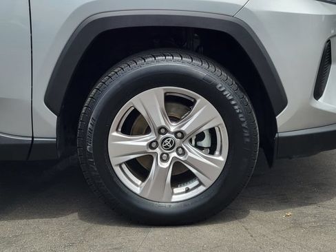 Used 2022 Toyota RAV4 XLE FWD image 28