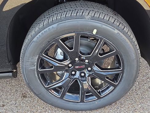 New 2026 GMC Yukon XL Denali w/ Sun & Power Step Package image 6