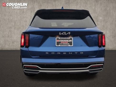 Used 2022 Kia Sorento S w/ Panoramic Sunroof Package image 6