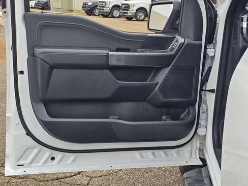 Used 2022 Ford F150 XLT w/ Equipment Group 302A High image 15