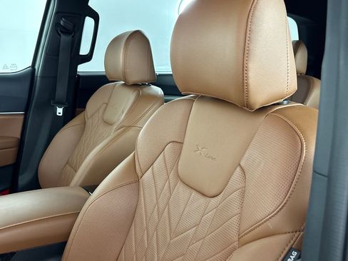 Used 2025 Kia Telluride EX X-Line image 10