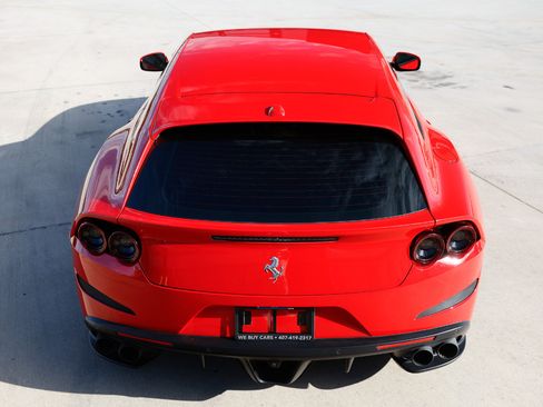 Used 2019 Ferrari GTC4Lusso T image 12