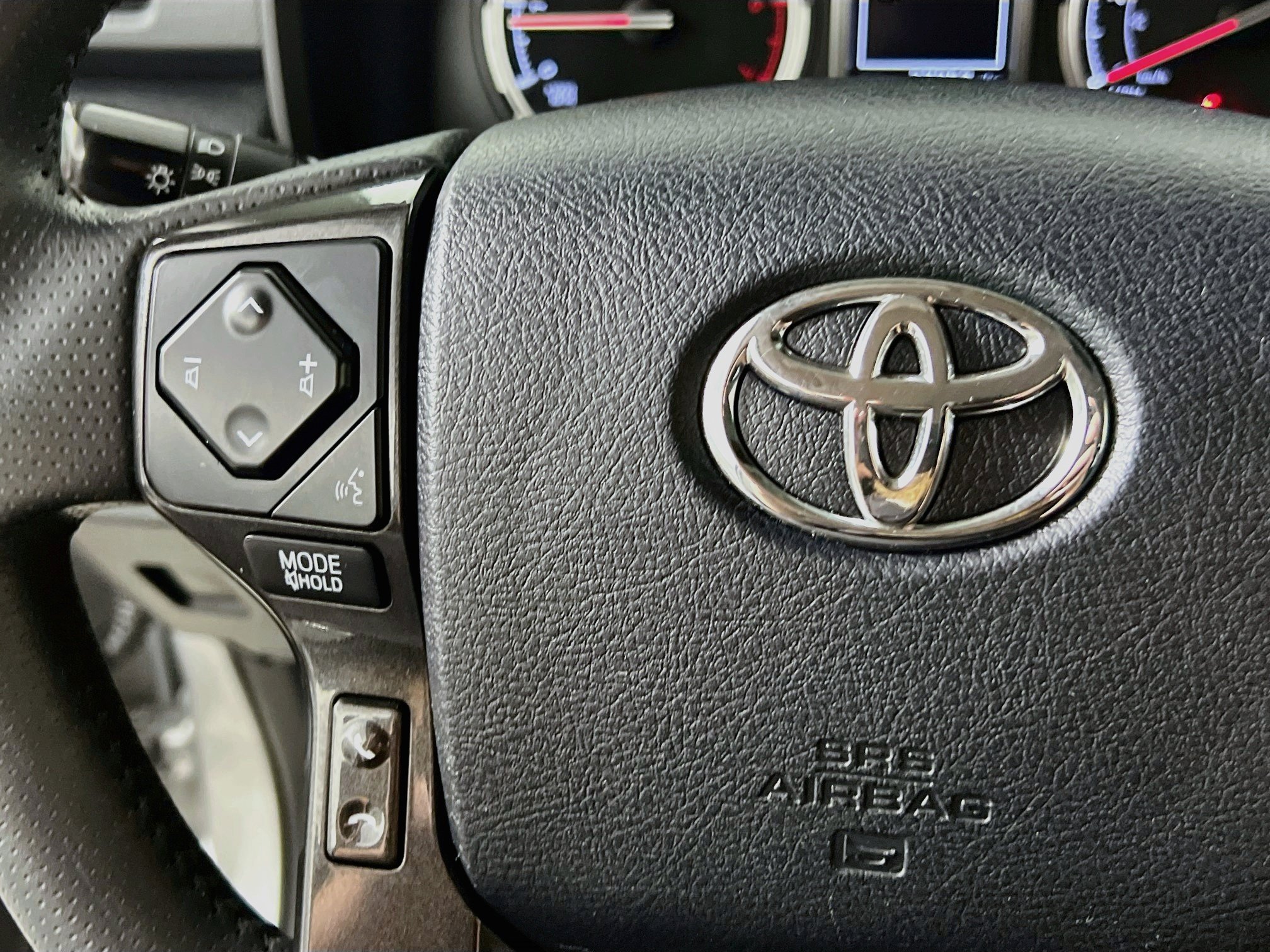 Used 2023 Toyota 4Runner TRD Off-Road AWD/4WD image 19