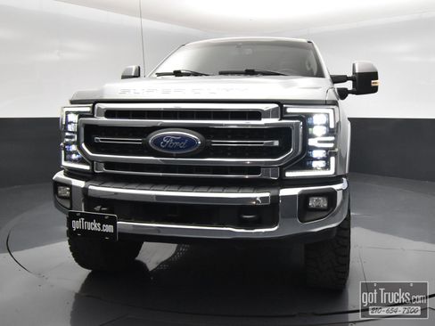 Used 2020 Ford F250 Lariat w/ Tremor Off-Road Package AWD/4WD image 52