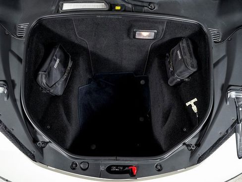 Used 2014 Ferrari 458 Italia image 16