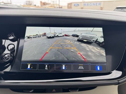 Used 2022 Buick Envision Avenir w/ Technology Package II image 27