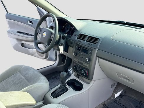 Used 2005 Chevrolet Cobalt LS image 5