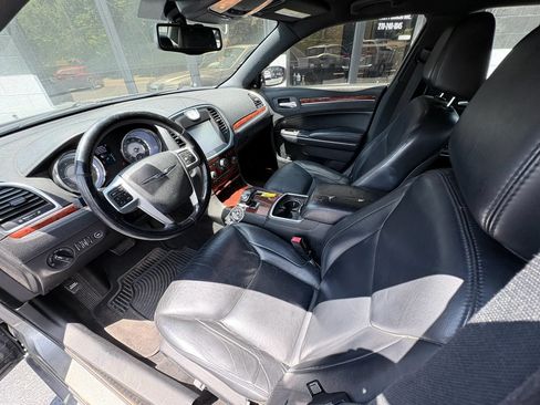 Used 2012 Chrysler 300 Limited RWD image 11