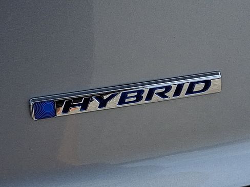 Certified 2025 Honda Accord EX-L image 32