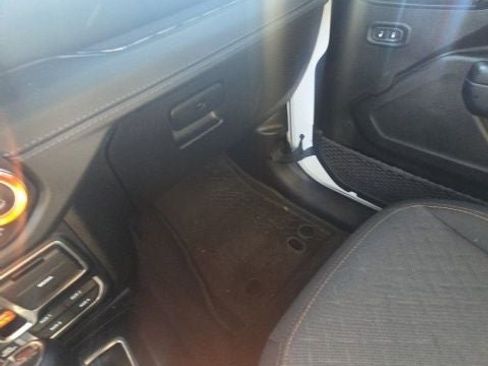 Used 2024 Jeep Gladiator Mojave w/ Technology Group image 22