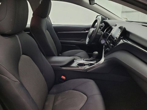 Used 2022 Toyota Camry LE image 21