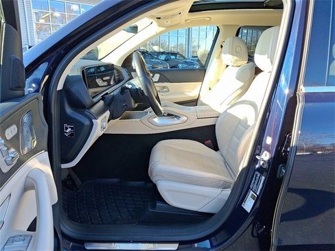Used 2022 Mercedes-Benz GLS 450 4MATIC image 15