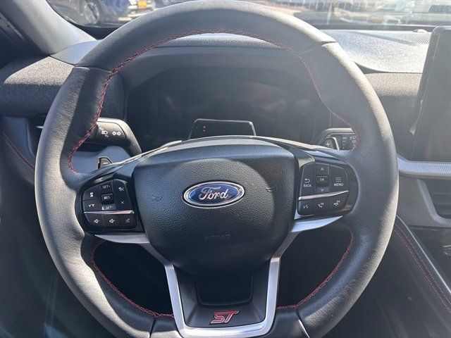 Used 2026 Ford Explorer ST AWD/4WD image 13