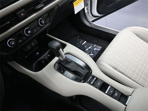 New 2026 Honda HR-V LX image 15