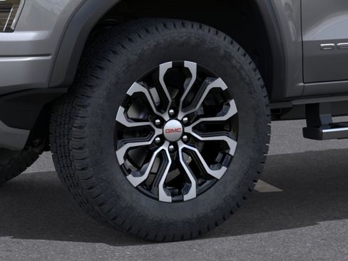 New 2026 GMC Canyon Denali AWD/4WD image 9