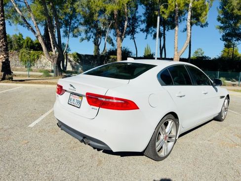 Used 2017 Jaguar XE Prestige image 5
