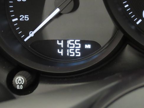 Certified 2026 Porsche Macan AWD/4WD image 17
