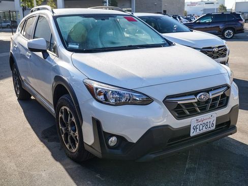 Certified 2023 Subaru Crosstrek 2.0i Premium image 3