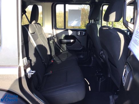 Used 2019 Jeep Wrangler Unlimited Sport S image 14