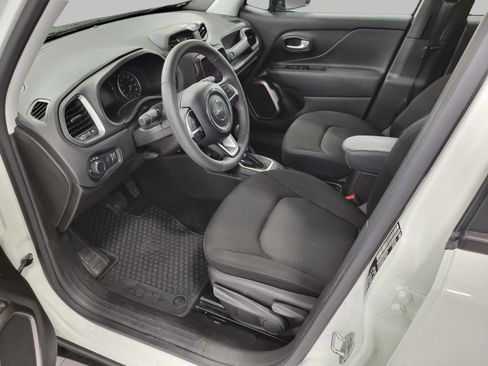Used 2023 Jeep Renegade Latitude AWD/4WD image 41