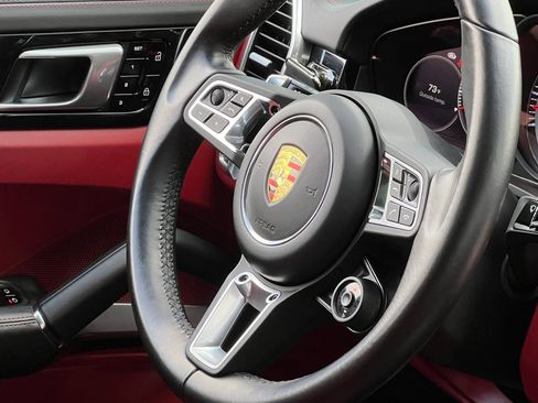 Used 2021 Porsche Cayenne Turbo AWD/4WD image 42