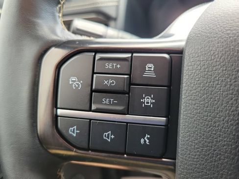 Used 2024 Ford Expedition Platinum AWD/4WD image 21