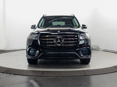 Used 2026 Mercedes-Benz GLS 450 4MATIC image 2
