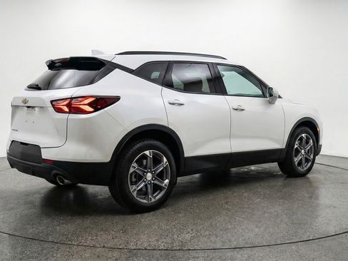 Used 2025 Chevrolet Blazer LT image 9