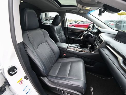 Used 2019 Lexus RX 350 AWD w/ Navigation Package image 25
