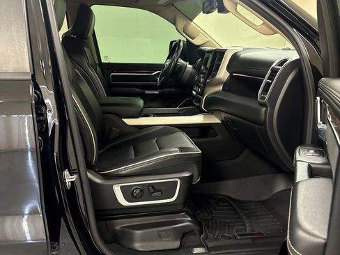 Used 2020 RAM 1500 Laramie AWD/4WD image 25