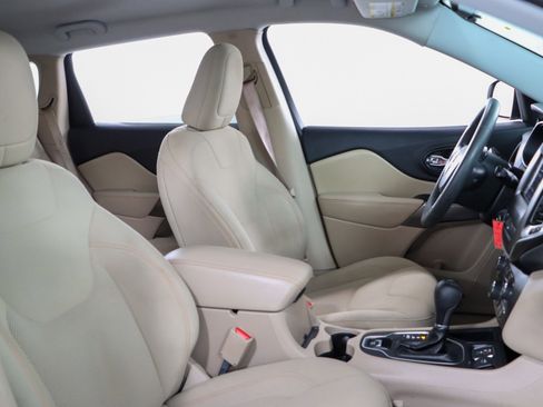 Used 2020 Jeep Cherokee Latitude image 26