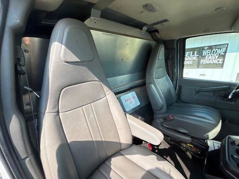 Used 2019 Chevrolet Express 2500 w/ Driver Convenience Package RWD image 26