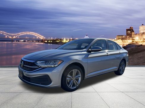 Used 2024 Volkswagen Jetta SE image 1