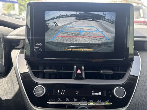 Used 2024 Toyota Corolla LE FWD image 19
