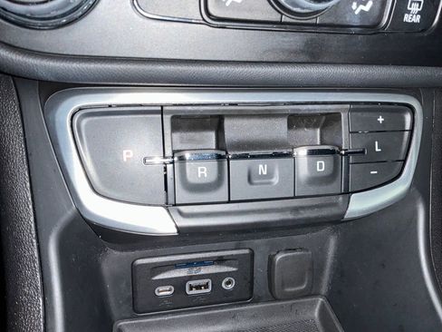 Certified 2023 GMC Terrain SLT w/ LPO, Floor Liner Package AWD/4WD image 24