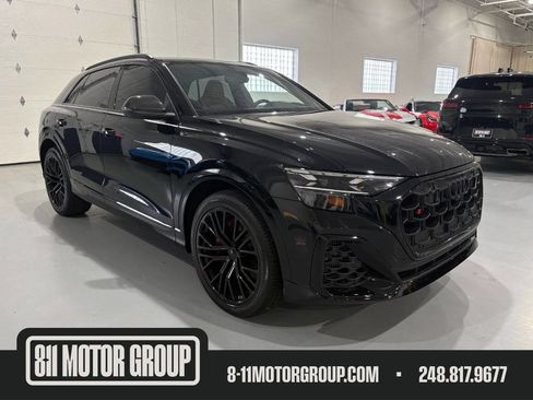 Used 2026 Audi SQ8 Prestige AWD/4WD image 1