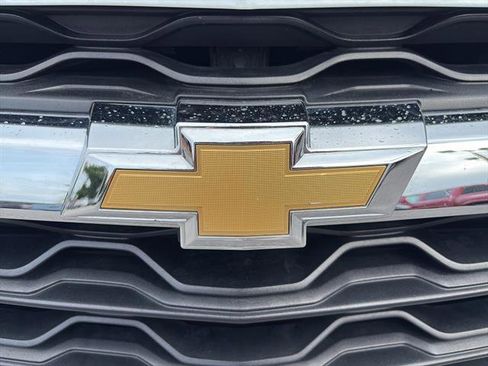 Used 2025 Chevrolet Blazer LT FWD image 11