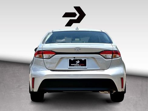 Certified 2025 Toyota Corolla LE FWD image 7